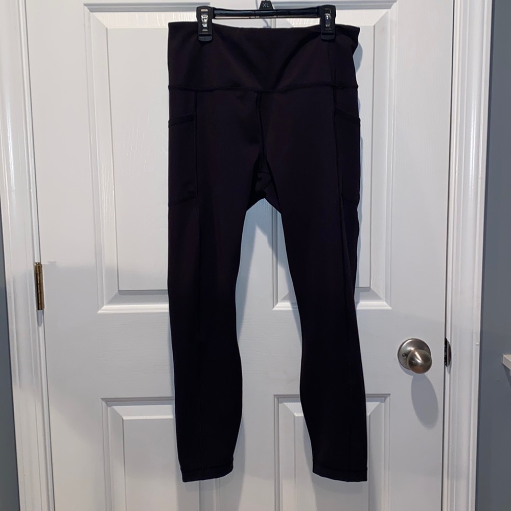 Large black 90 degree leggings